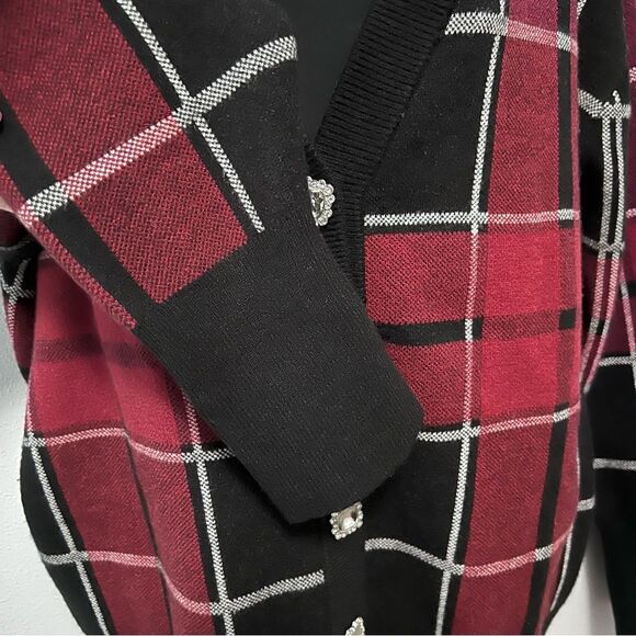 Tahari Plaid Button-Up Sweater Cardigan Size M - Picture 3 of 6